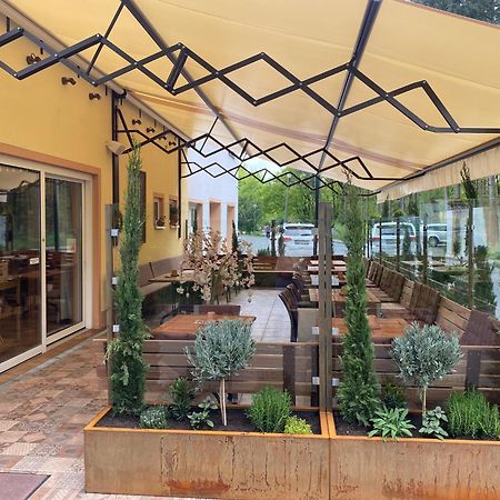Ferienwohnungen Park Café am Kurpark Bernkastel-Kues Exterior foto