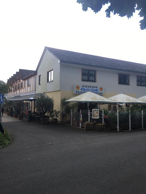 Ferienwohnungen Park Café am Kurpark Bernkastel-Kues Exterior foto